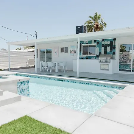 Palm Vista By Rather Be Properties Palm Springs Exterior photo