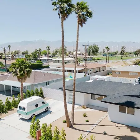 Palm Vista By Rather Be Properties Palm Springs Exterior photo
